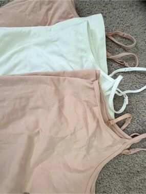 NWOT Amazon Essentials 3-Pack Neutral Cami Tank Tops - White & Blush